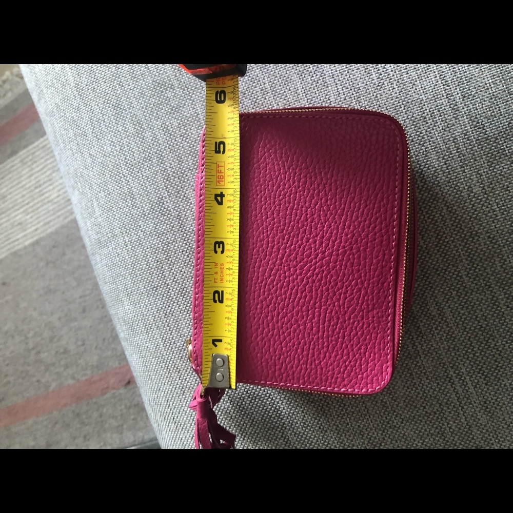 Cuyana leather jewelry box travel size
